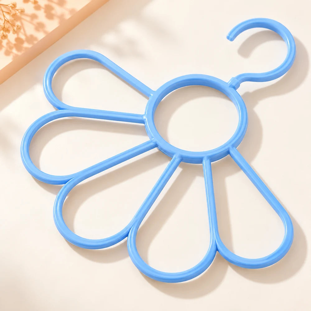 5-Hole Scarf & Belt Hanger — product view